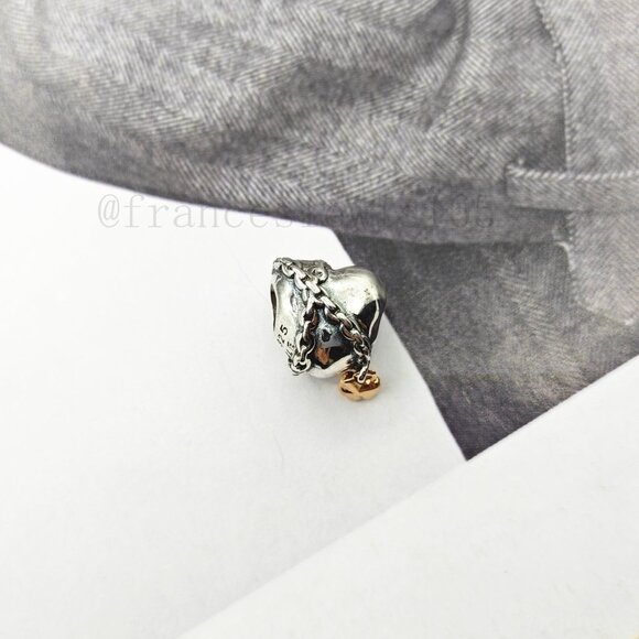Pandora Chained Heart Charm - Picture 2 of 5
